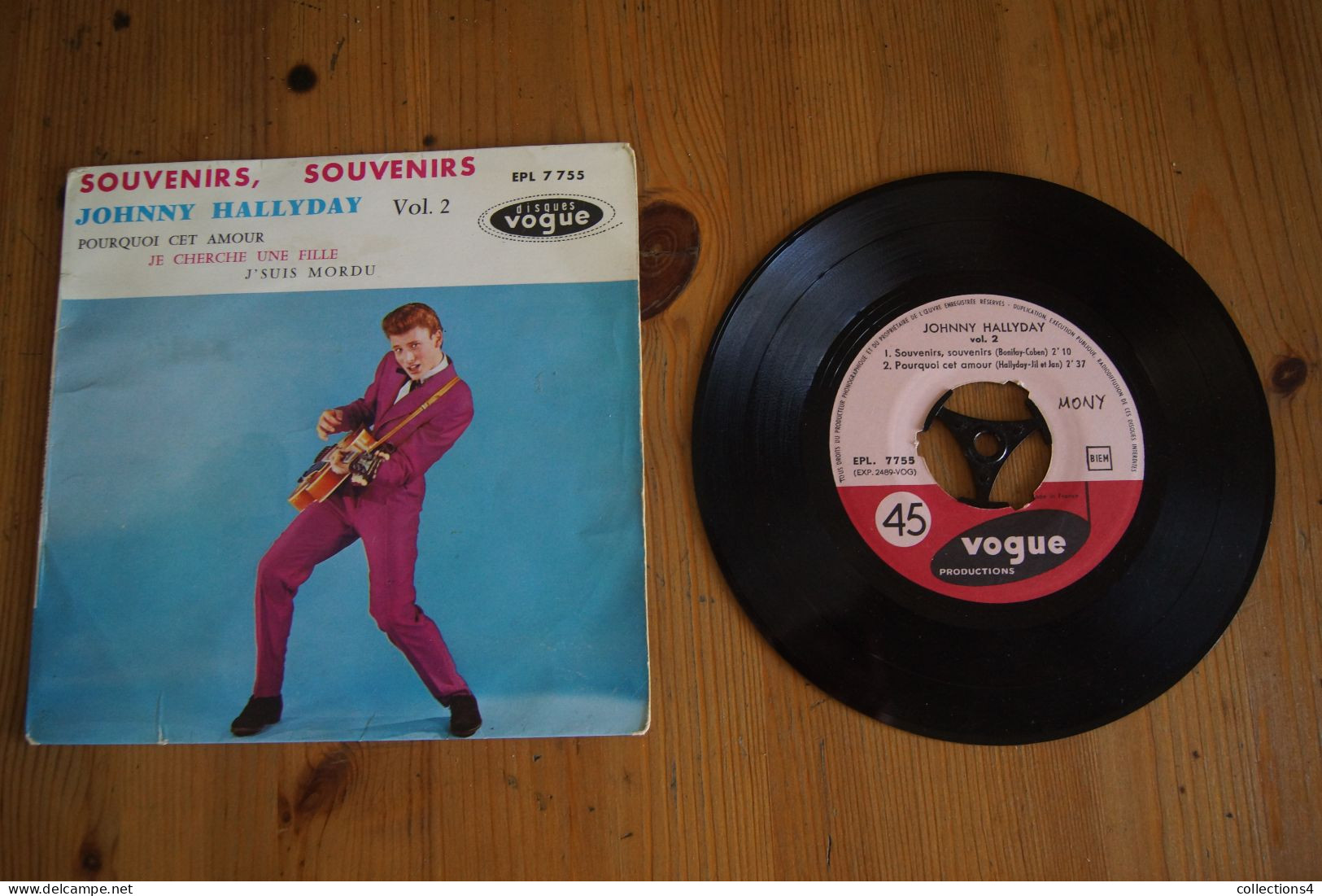 JOHNNY HALLYDAY SOUVENIRS SOUVENIRS  EP   1960 VARIANTE  LANGUETTE VALEUR+ - 45 Rpm - Maxi-Singles