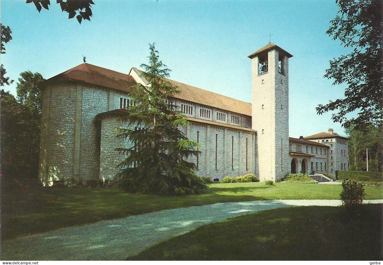 *CPM - 65 - TOURNAY - Abbaye Notre Dame - L'Eglise Et L'Hôtellerie - Tournay
