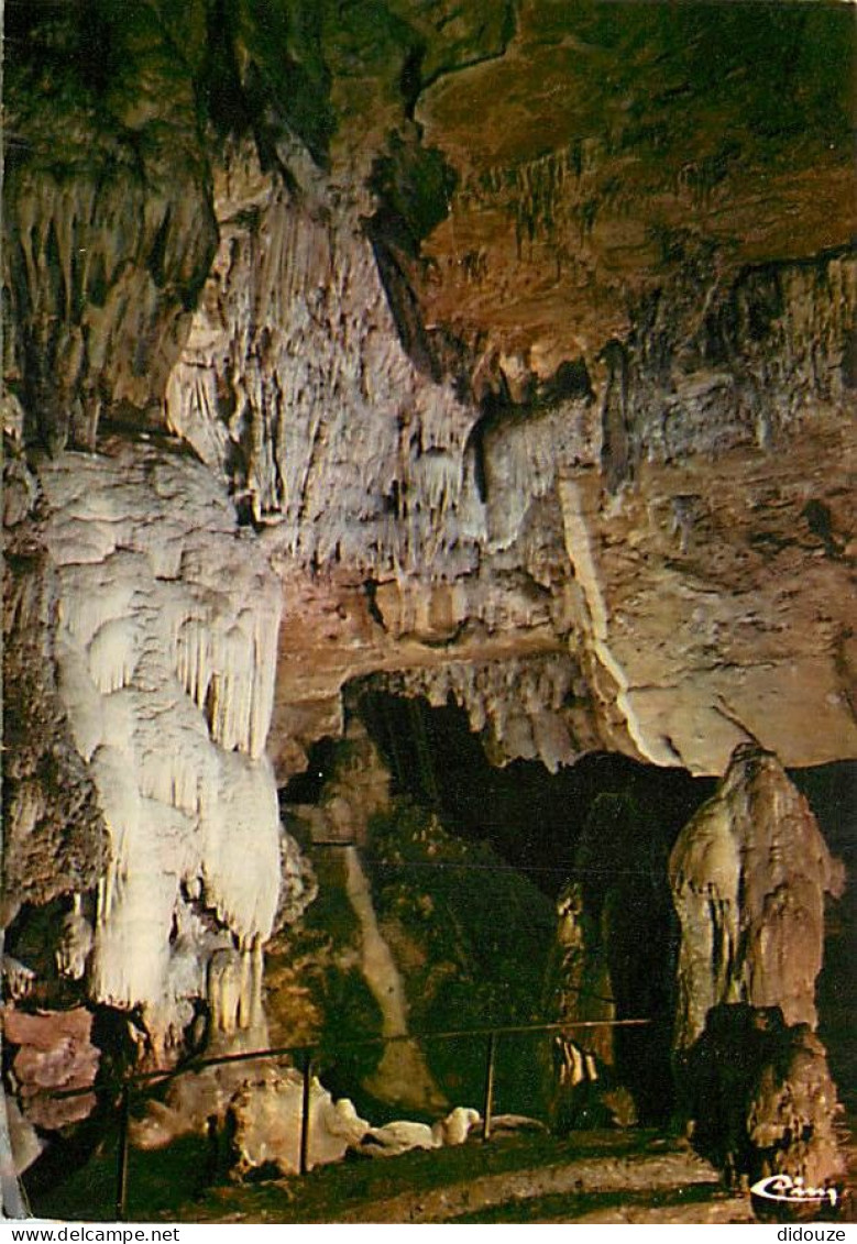 38 - La Balme Les Grottes - Grottes De La Balme - Stalagmite Du Moine Et Du Saule Pleureur - Spéléologie - Curiosité Géo - La Balme-les-Grottes