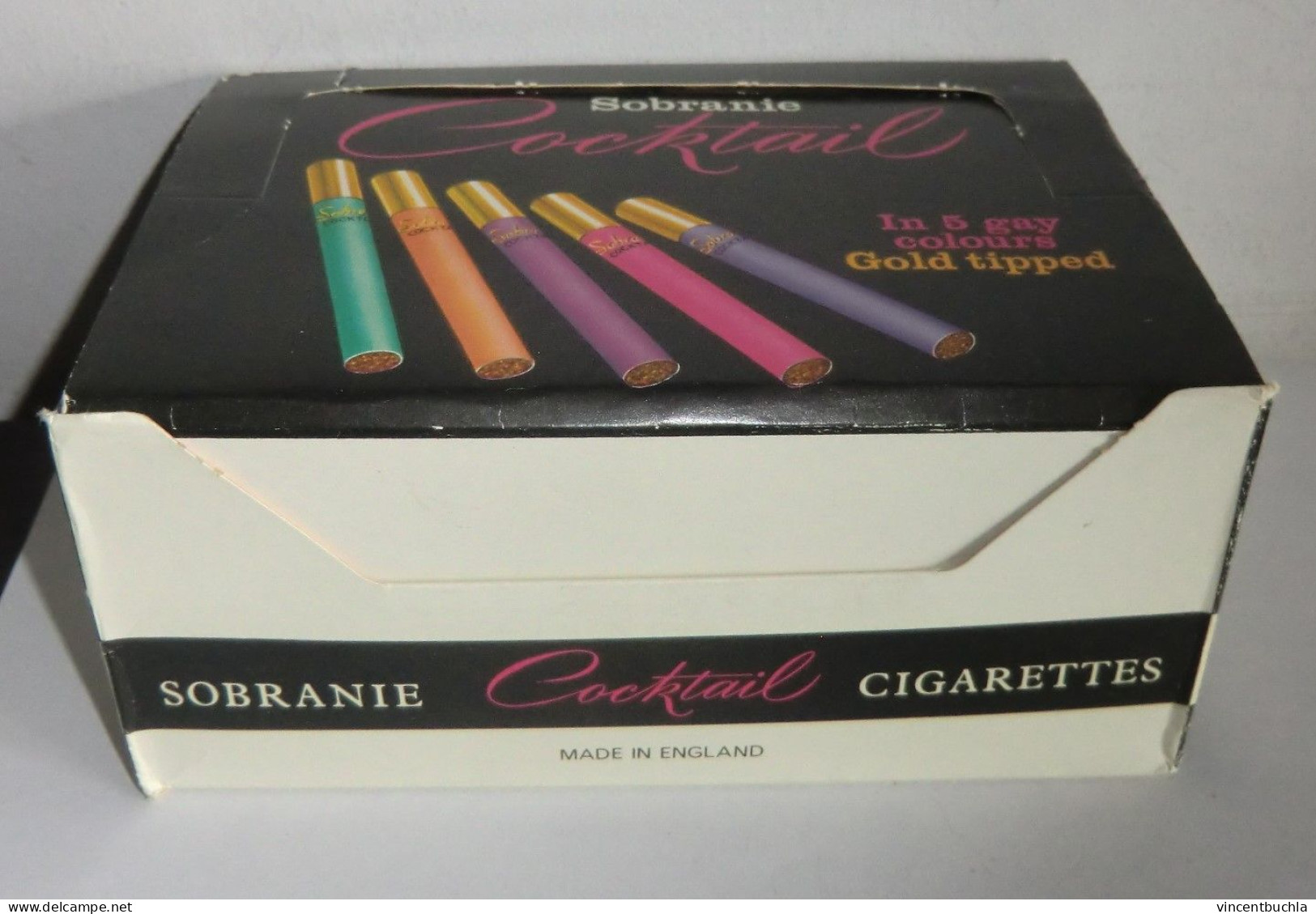 Boite Présentoir Cigarette Anciennes Sobranie Coctail 5 Couleurs 5 Colours Avec 10 Paquets Celophanés Made In England - Boites à Tabac Vides