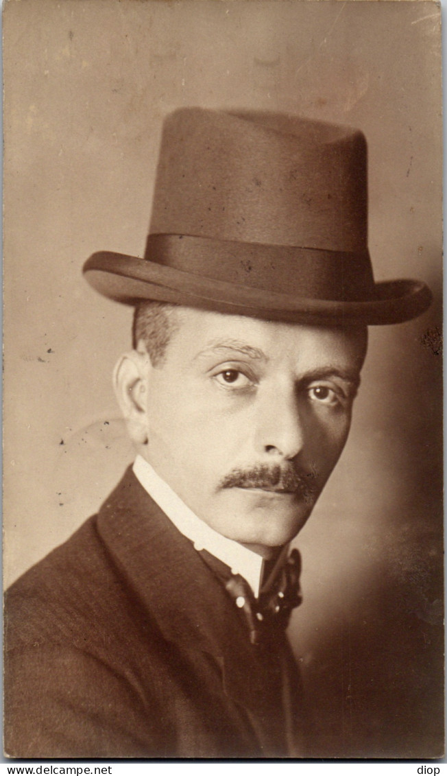 CP Carte Photo D&#039;&eacute;poque Photographie Vintage Fhomme Mode Chapeau Cravate - Non Classificati