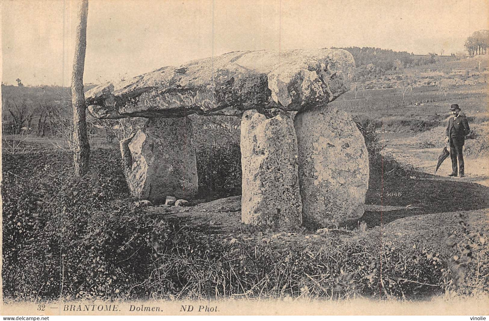 24-3648 : BRANTOME. LE DOLMEN - Dolmen & Menhirs