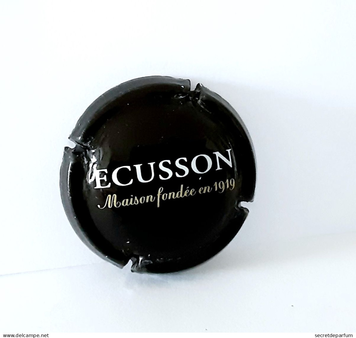 Capsules Ou Plaques De Muselet  CIDRE ÉCUSSON - Other & Unclassified