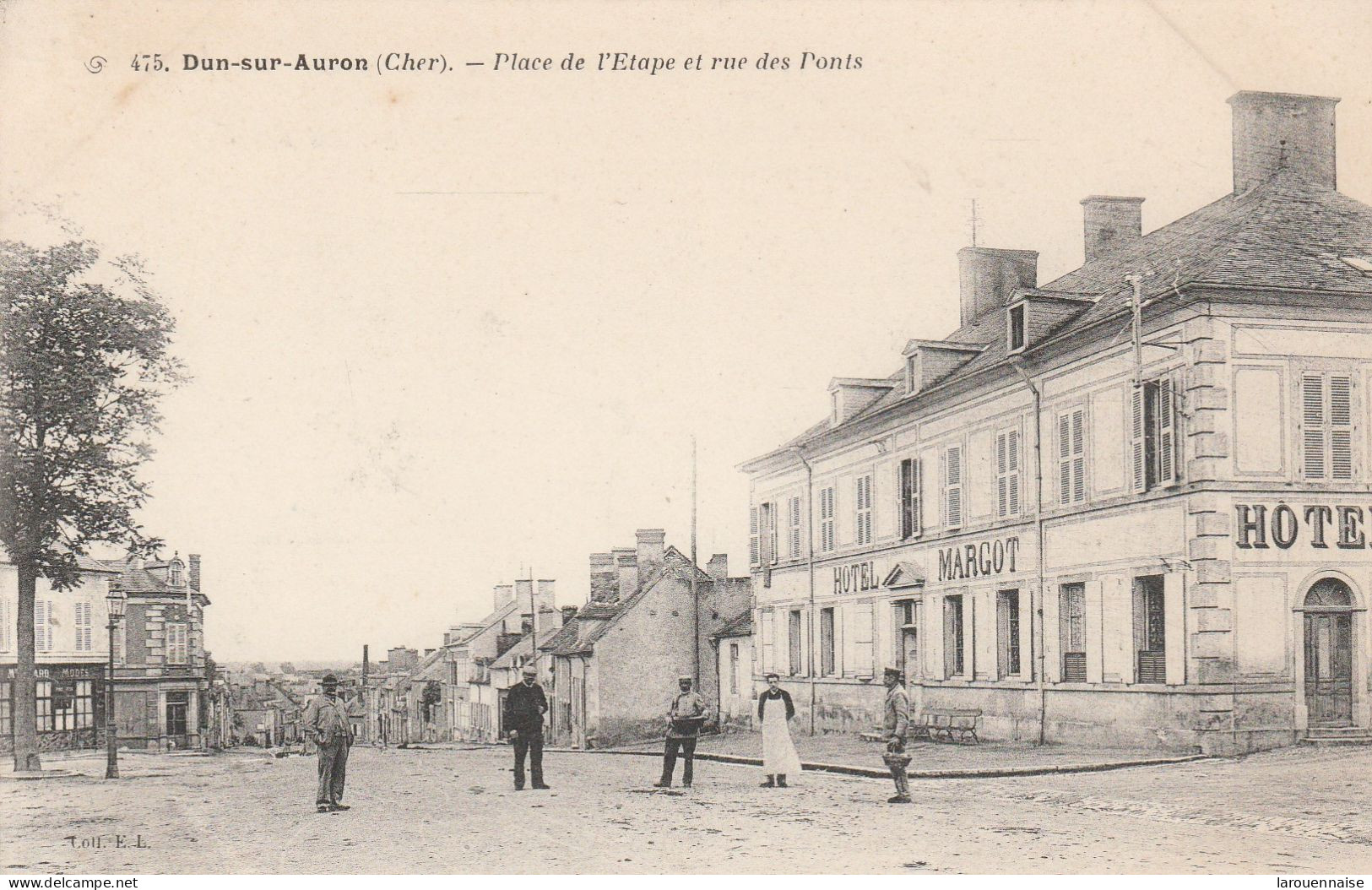 18 - DUN SUR AURON - Place De L' Etape Et Rue Des Ponts - Dun-sur-Auron