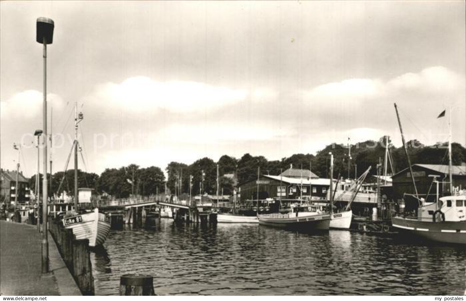 72275063 Eckernfoerde Hafen Mit Holzbruecke Eckernfoerde - Eckernförde