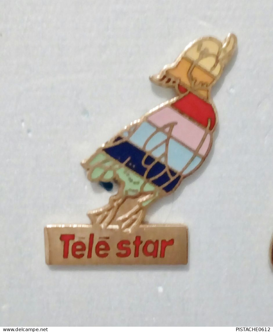 Pin's Télé Star - Médias