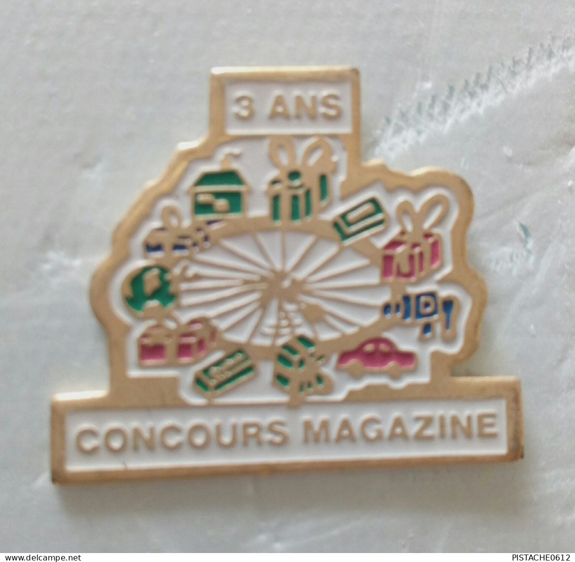 Pin's Concours Magazine 3 Ans - Médias