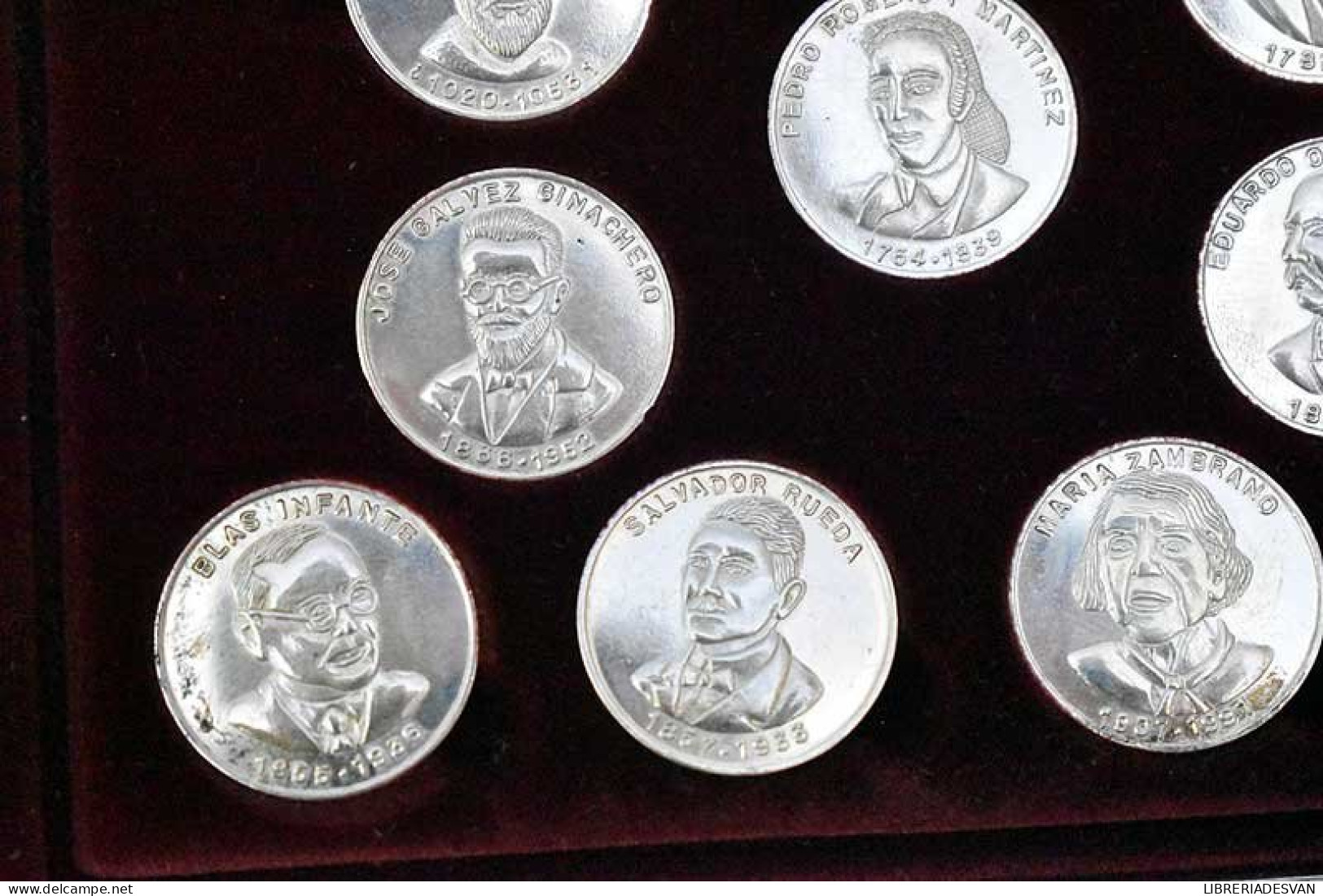 Malagueños en la Historia. Colección de 13 medallas acuñadas en Plata de Ley