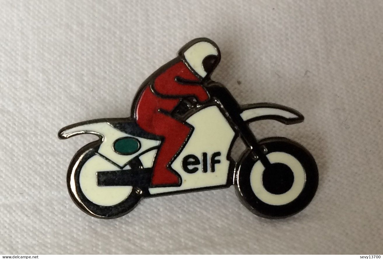 Lot 5 Pin's Elf Motos Et Autos Formule 1 - Carburantes