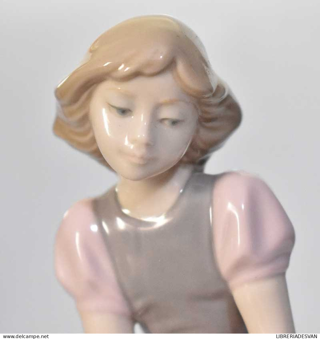 Figura De Porcelana Chica Con Flores De Nadal - Sonstige & Ohne Zuordnung