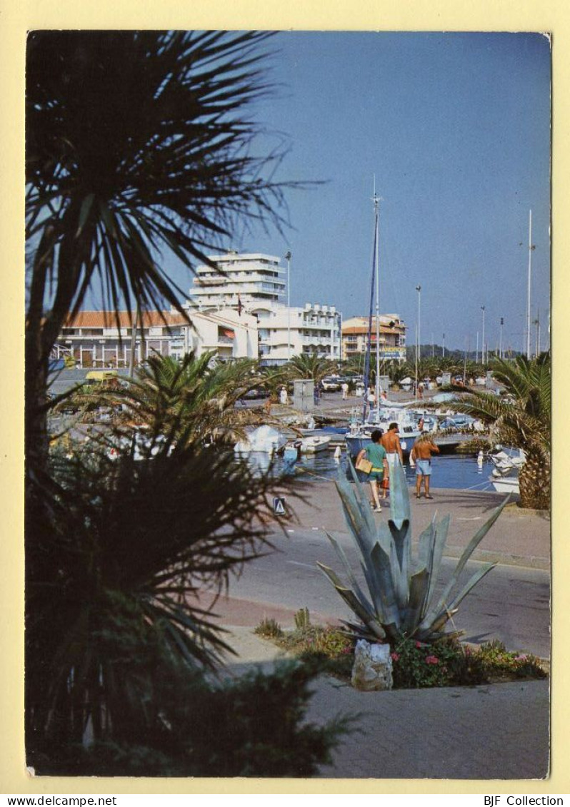 66. CANET ST NAZAIRE EN ROUSSILLON – Le Port (animée) (voir Scan Recto/verso) - Canet En Roussillon