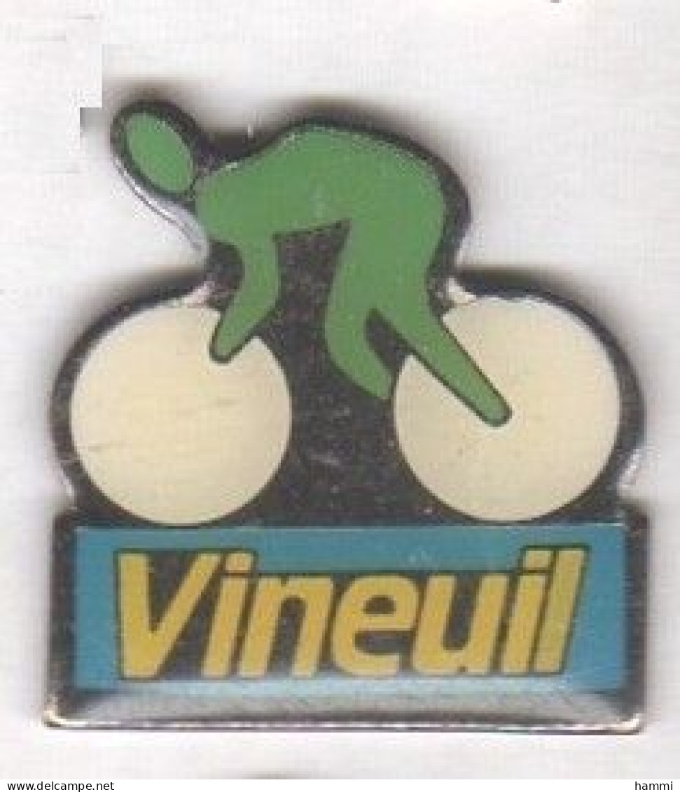 A320 Pin's VÉLO CYCLISME LE TOUR DE FRANCE VINEUIL LOIR ET CHER Achat Immédiat - Cycling