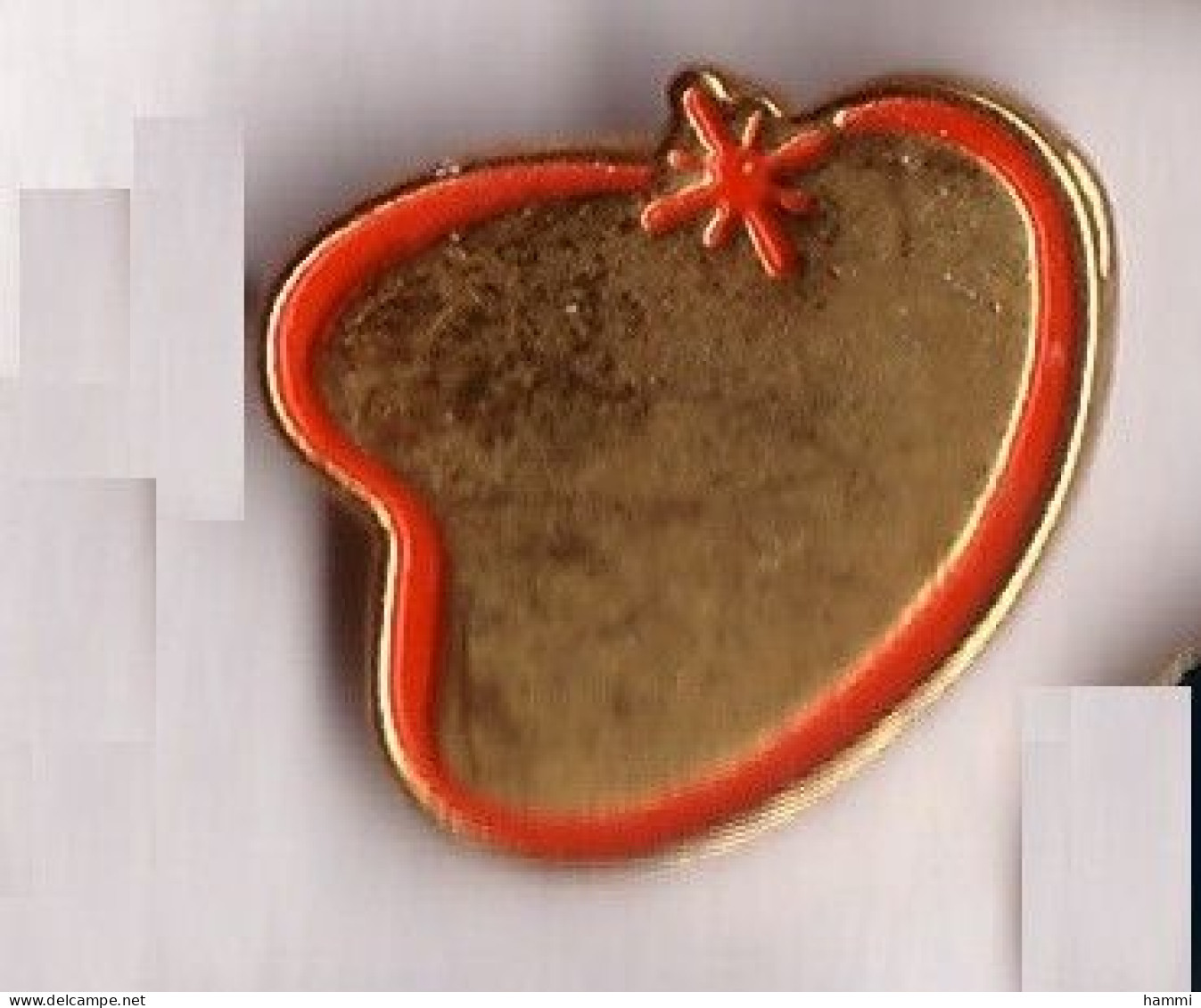 RR29 BIS Pin's CŒUR HEART  J'aime CŒUR DORE Médecin Médical Achat Immédiat - Médical