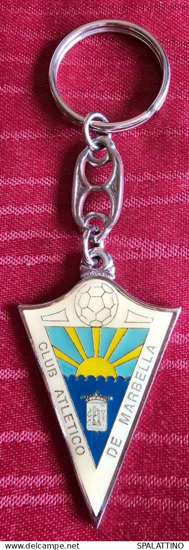 CLUB ATLETICO DE MARBELLA, KEYCHAIN, KEY- RING - Uniformes Recordatorios & Misc