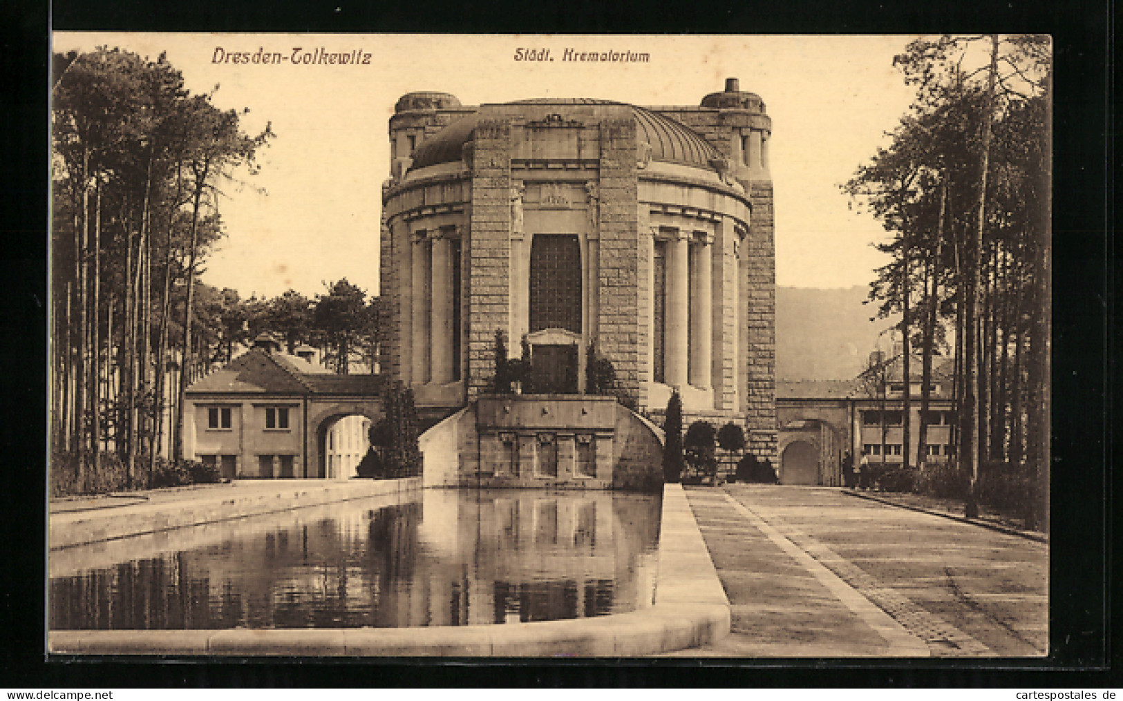 AK Dresden-Tolkewitz, Städtisches Krematorium Mit Wasserbecken  - Funérailles