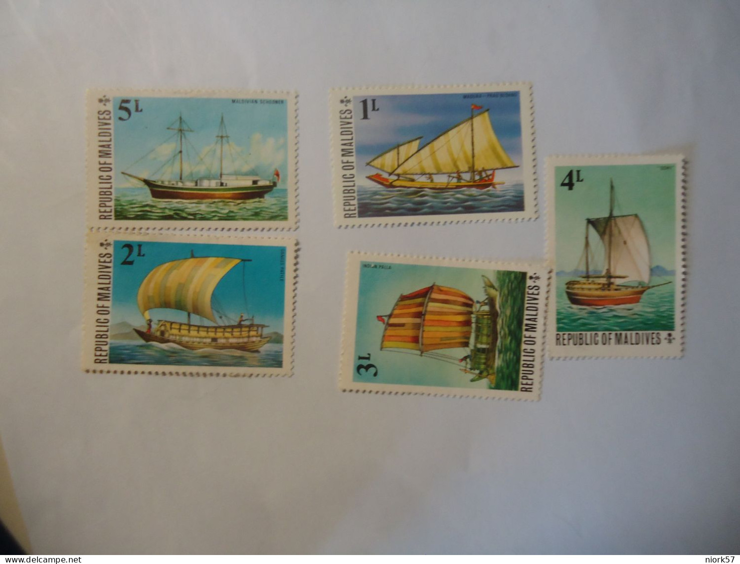 MALDIVES MNH 5   STAMPS  SHIPS SHIP BOATS - Maldives (1965-...)