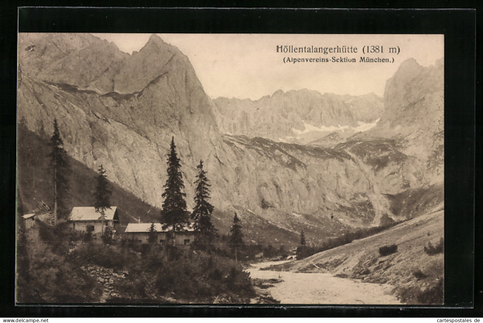 AK Höllentalangerhütte, Berghütte Vor Felsengipfeln  - Zu Identifizieren