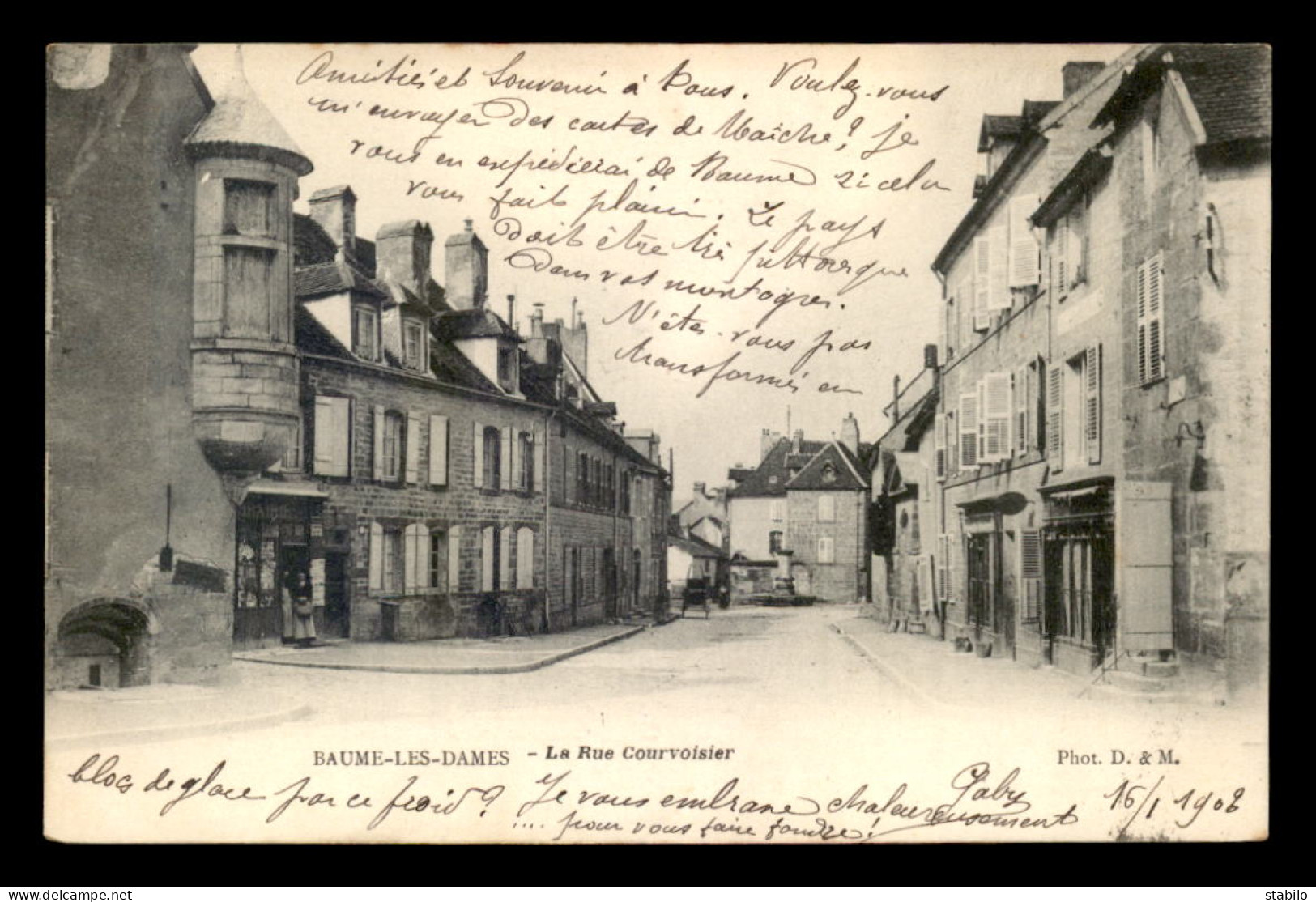 25 - BAUME-LES-DAMES - LA RUE COURVOISIER - Baume Les Dames