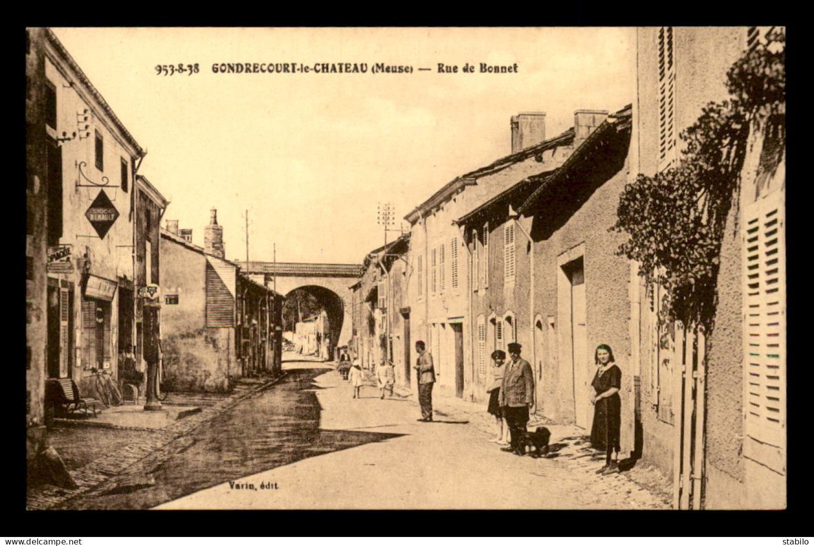 55 - GONDRECOURT-LE-CHATEAU - RUE DE BONNET - GARAGE RENAULT - POMPE A ESSENCE PURFINA - EDITEUR VARIN - Gondrecourt Le Chateau