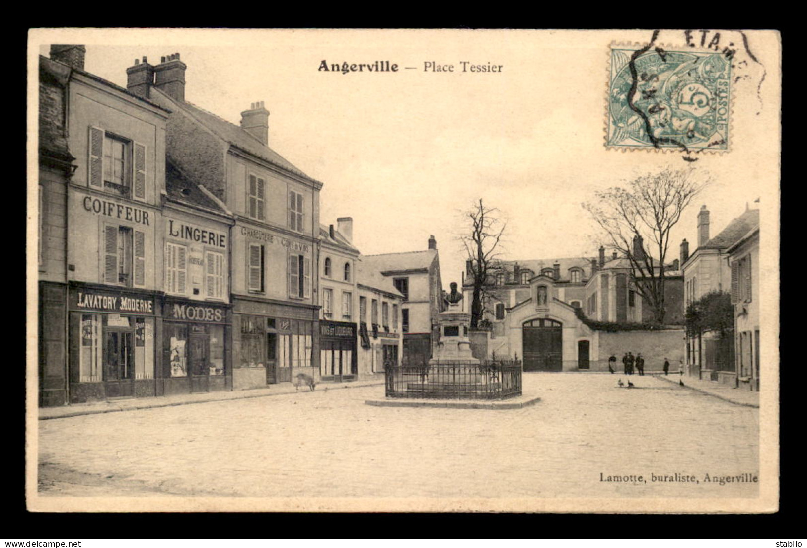 91 - ANGERVILLE - PLACE TESSIER - Angerville