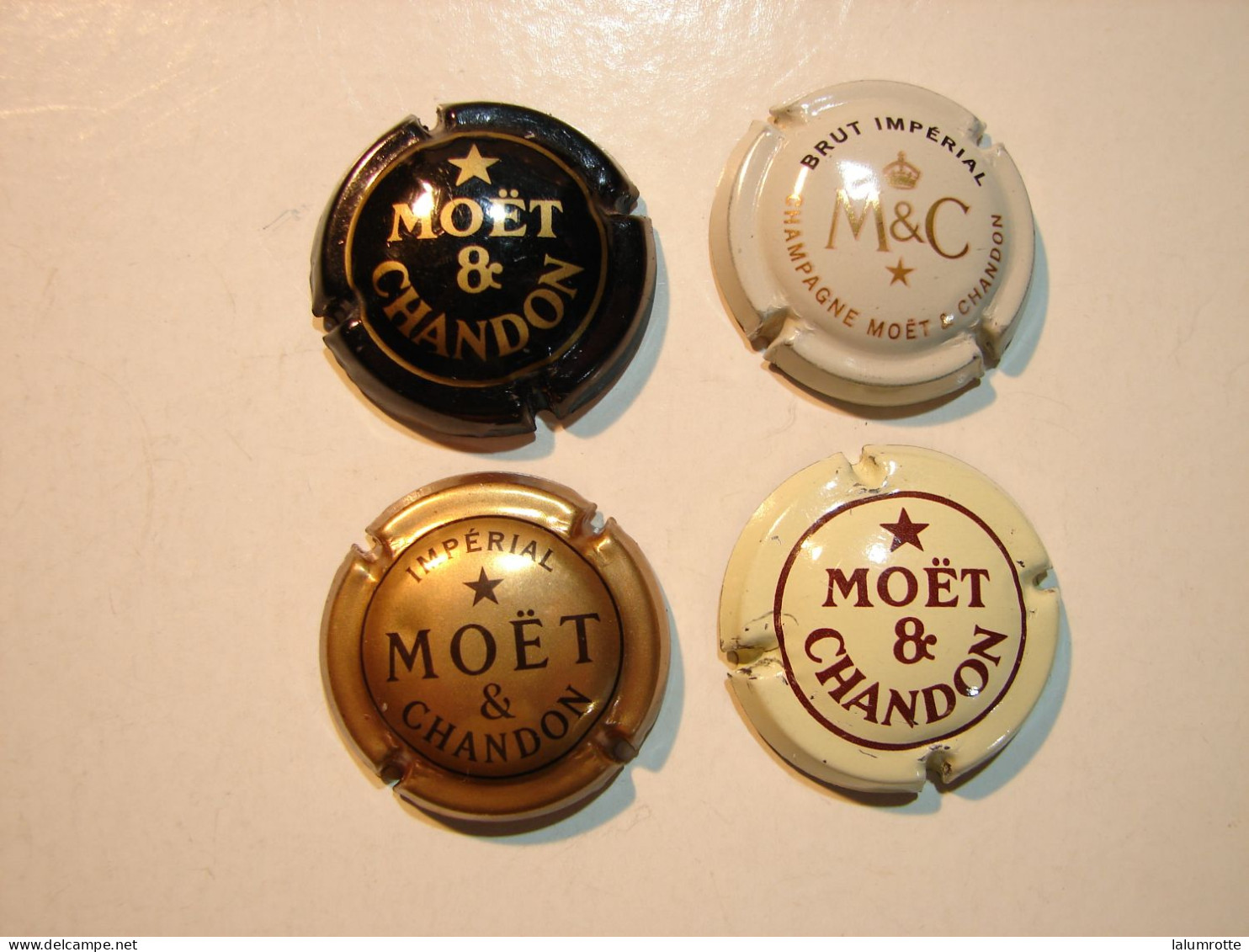 Cap. 66. Champagne Moët & Chandon Quatre Capsules Différentes - Möt Et Chandon