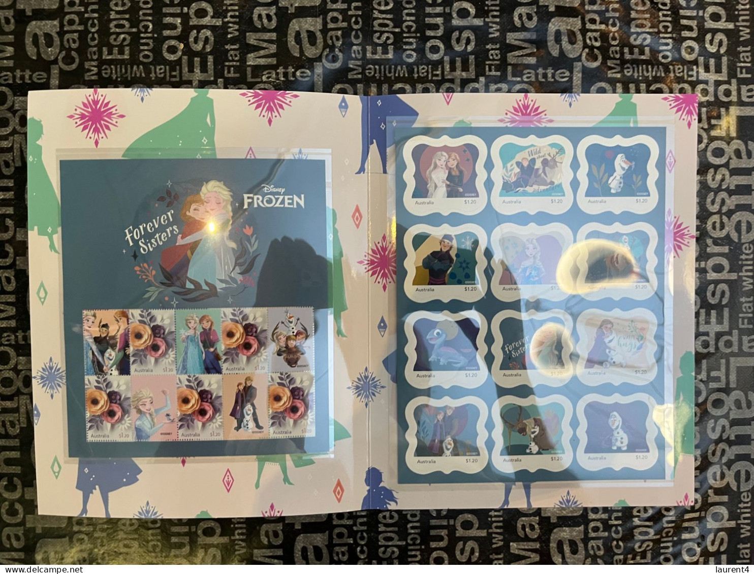 (folder 15-3-2024) Australia Post - Disney Frozen - Presentation Pack With 12 Mint Stamps Sheetlet + Mini-sheet - Presentation Packs