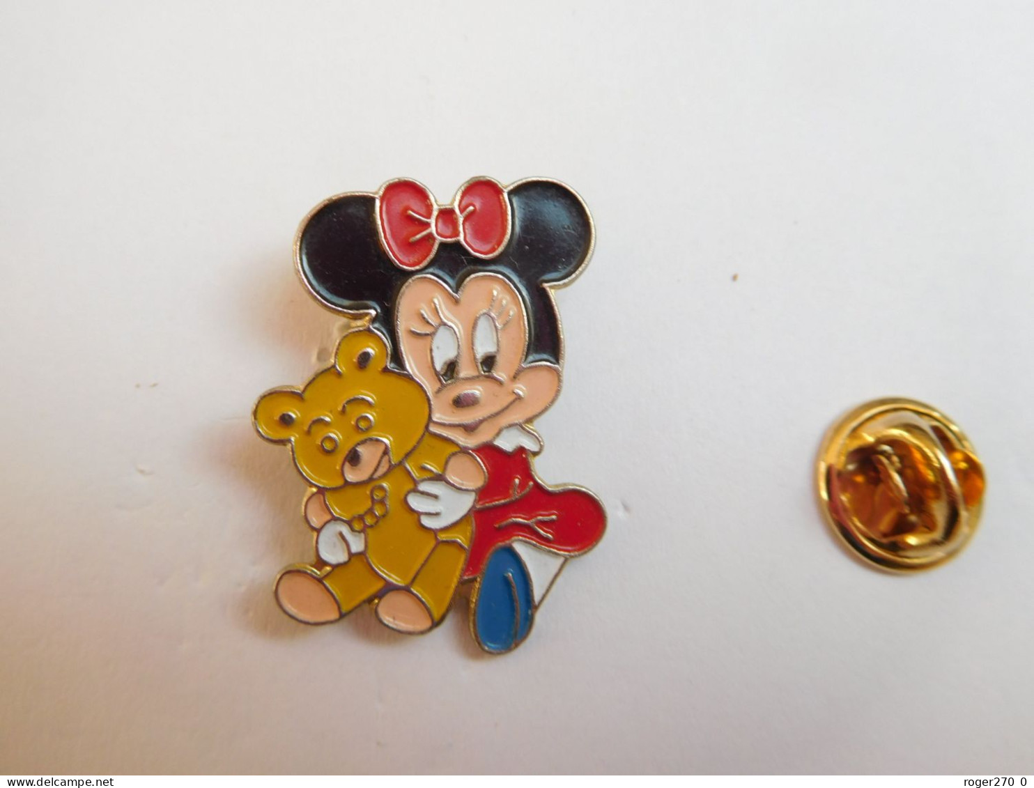 Beau Pin's , Disney , Minnie , Ourson , Nounours - Disney