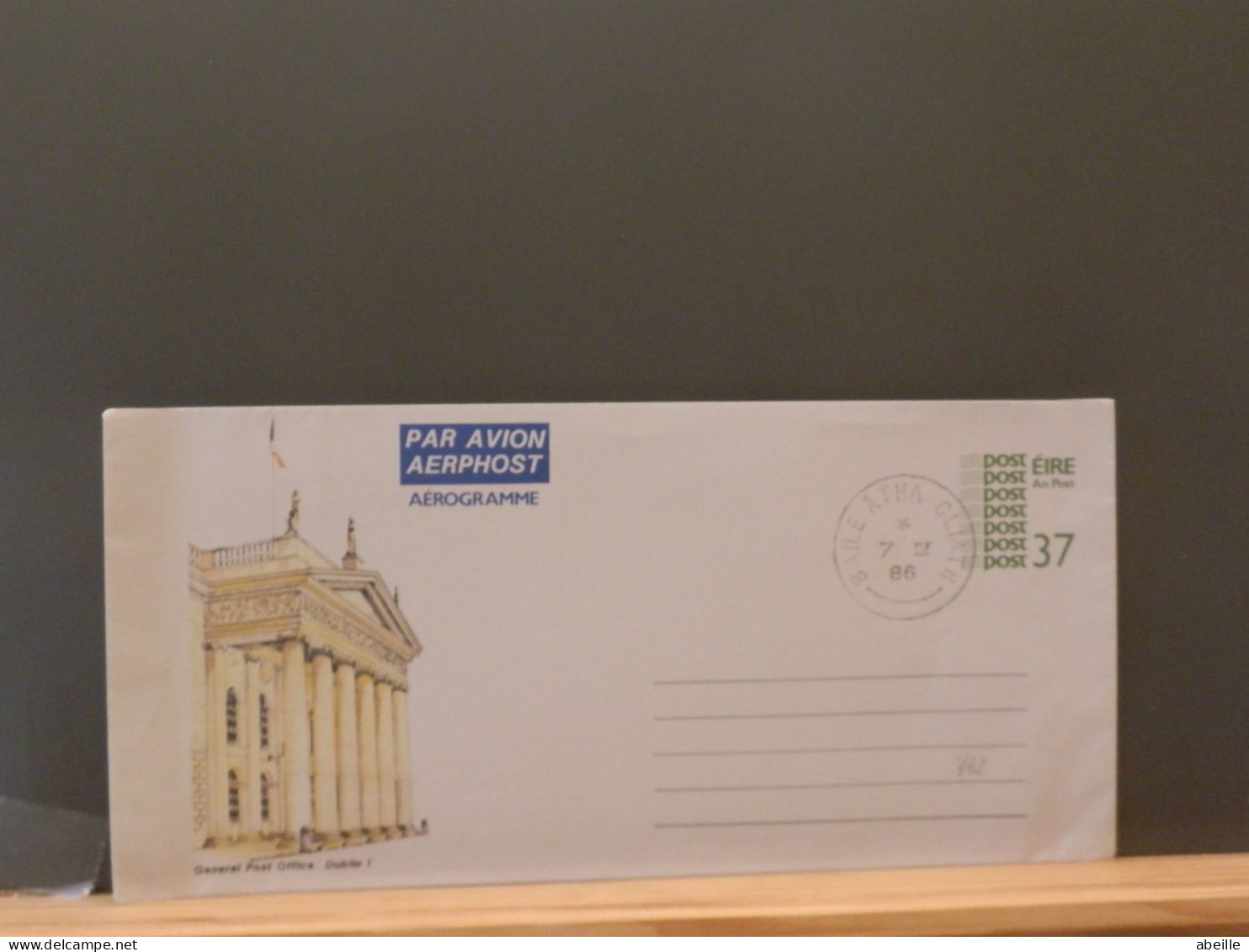 AERO/732 AEROGRAMME EIRE  1986 - Postal Stationery