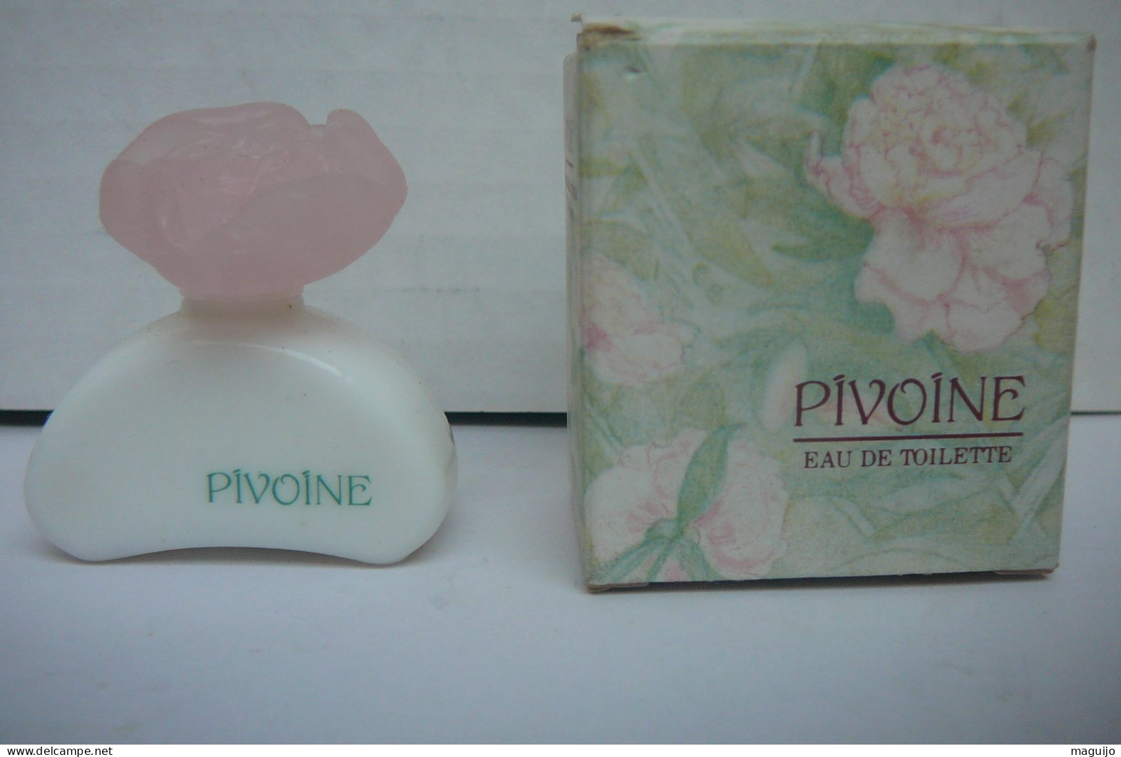 YVES ROCHER "PIVOINE" MENTION " BON ANNIVERSAIRE"  MINI EDT 7,5 ML  LIRE ET VOIR ::!! - Miniaturas Mujer (en Caja)