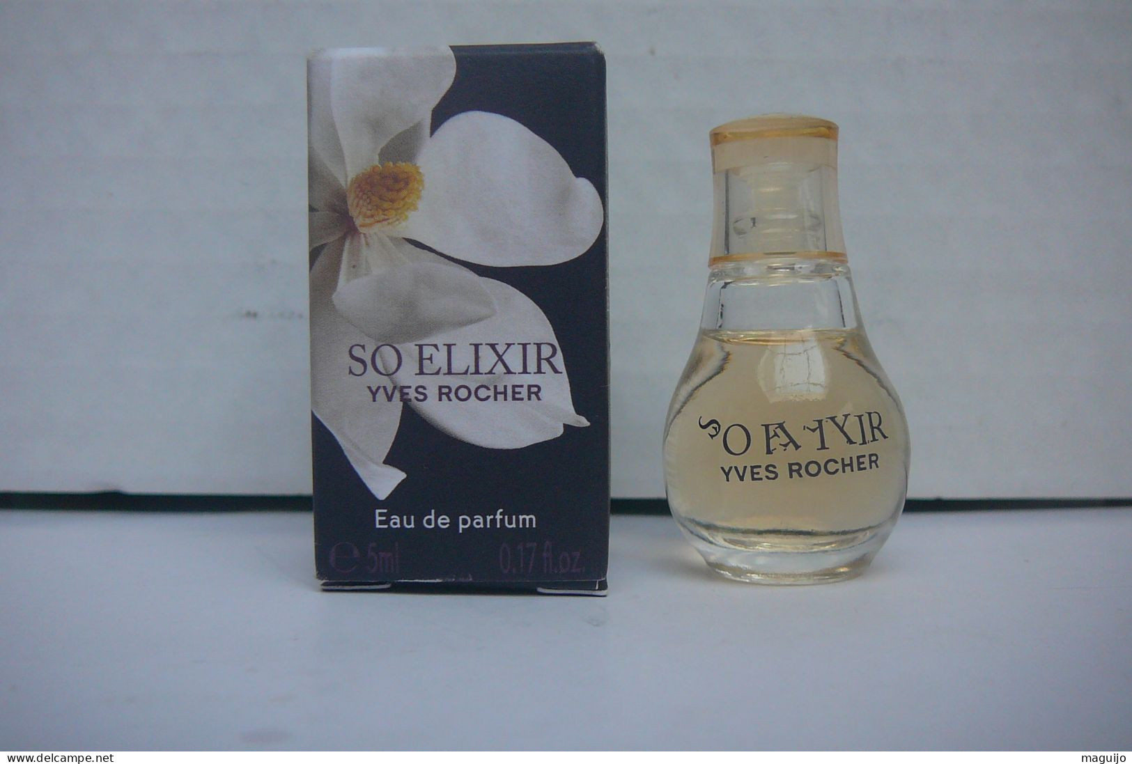 YVES ROCHER " SO ELIXIR" MINI EDP 5 ML ( Lettres Mal Inscrites Sur La Mini??)  LIRE ET VOIR ::!! - Miniatures Femmes (avec Boite)