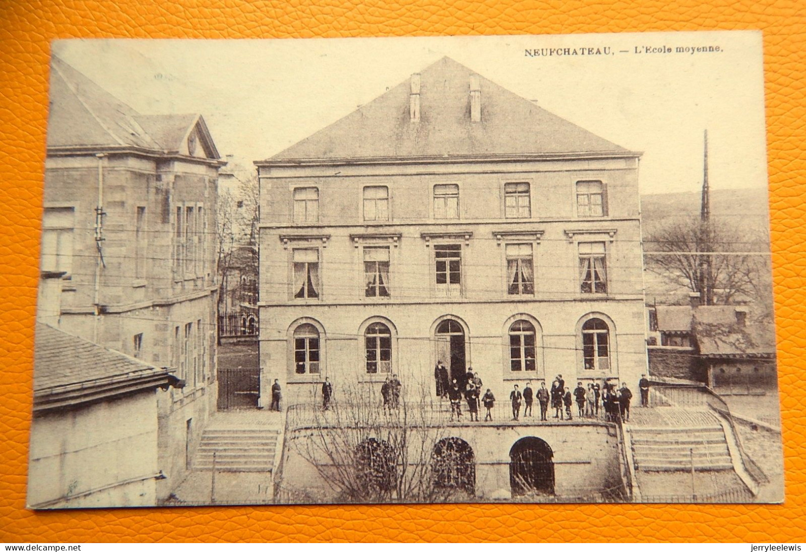 NEUFCHÂTEAU   -   L' Ecole  Moyenne  - - Neufchateau