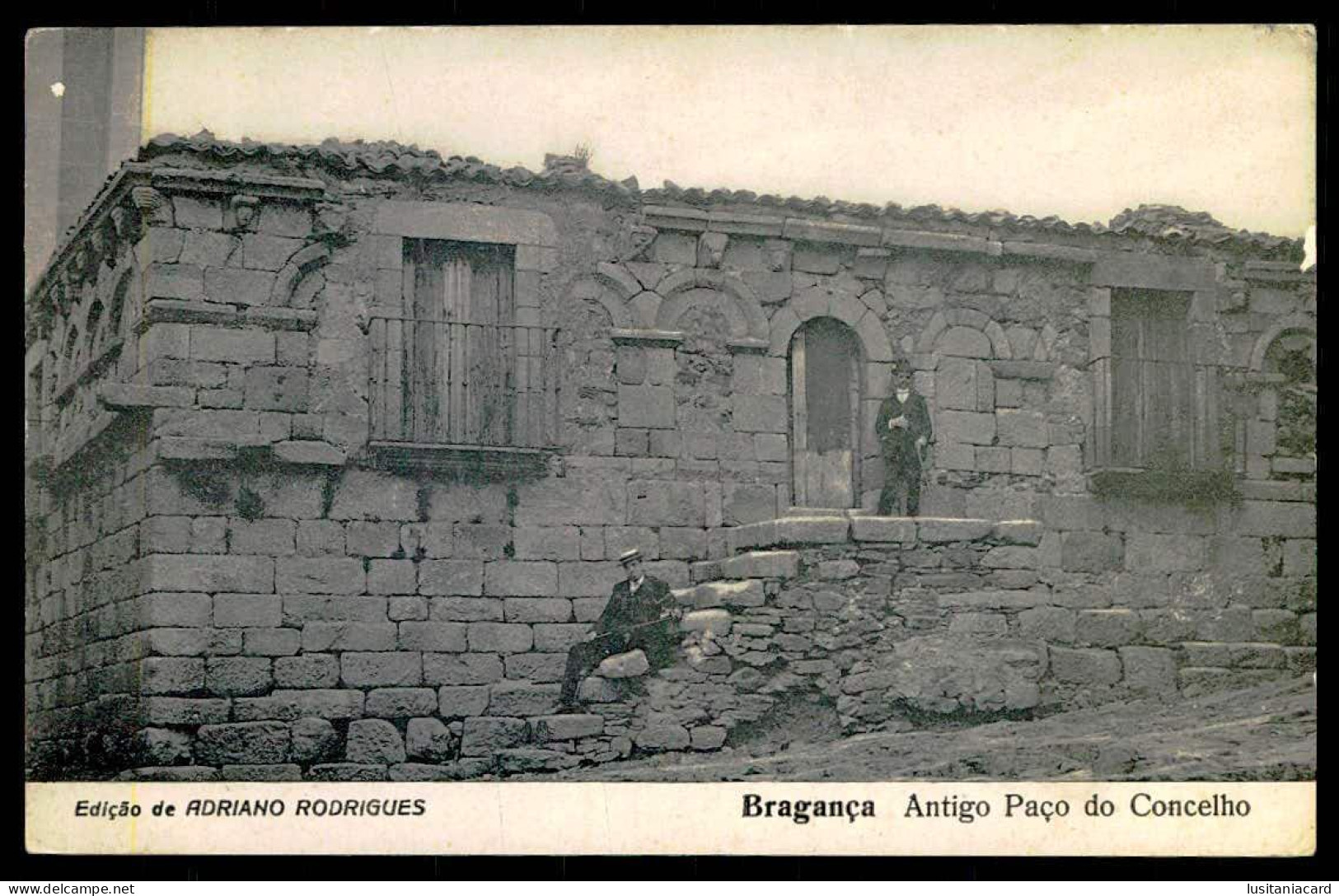 BRAGANÇA -MUNICIPIOS - Antigo Paço Do Concelho( Ed. De Adriano Rodrigues)  Carte Postale - Bragança