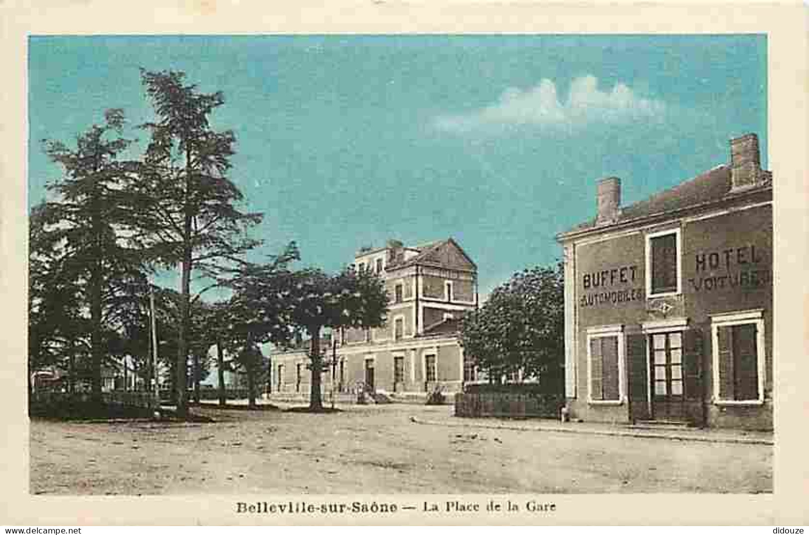 69 - Belleville Sur Saone - La Place De La Gare - Colorisée - CPA - Voir Scans Recto-Verso - Belleville Sur Saone