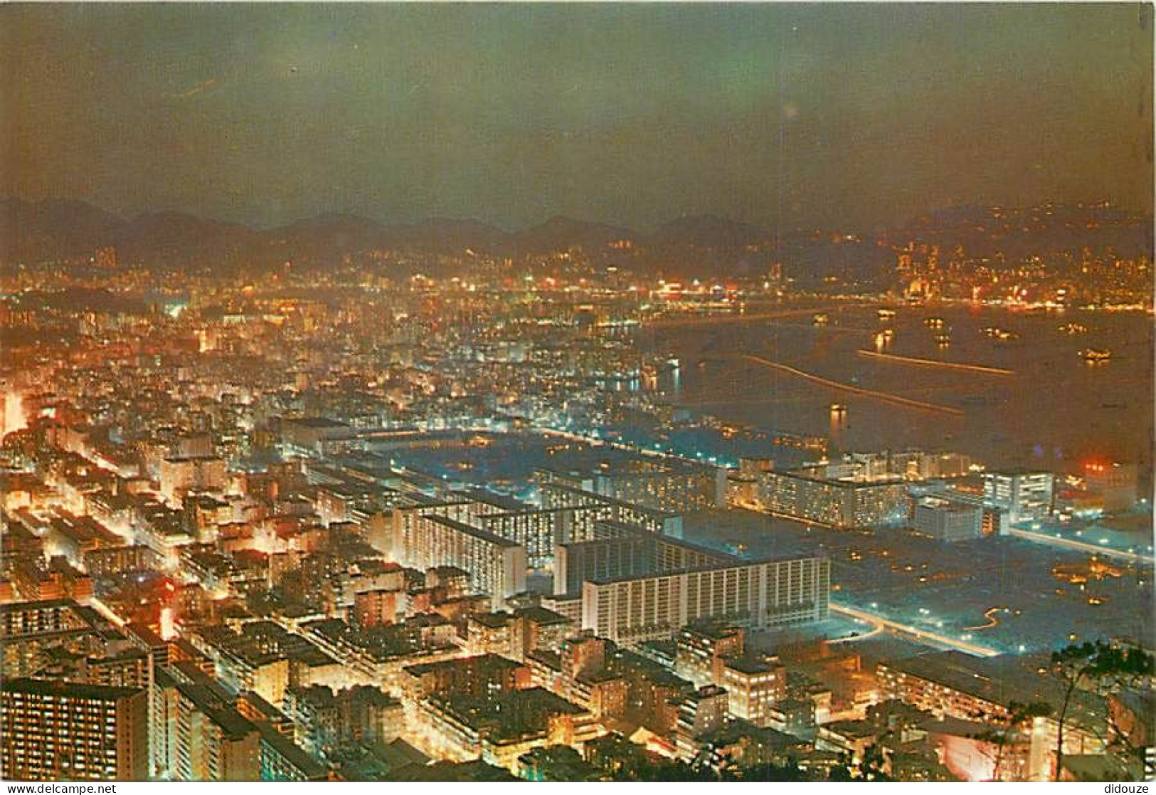 Hong Kong - Night Scene Of Kowloon - Aerial View - Vue Aérienne - Carte Neuve - CPM - Voir Scans Recto-Verso - China (Hong Kong)
