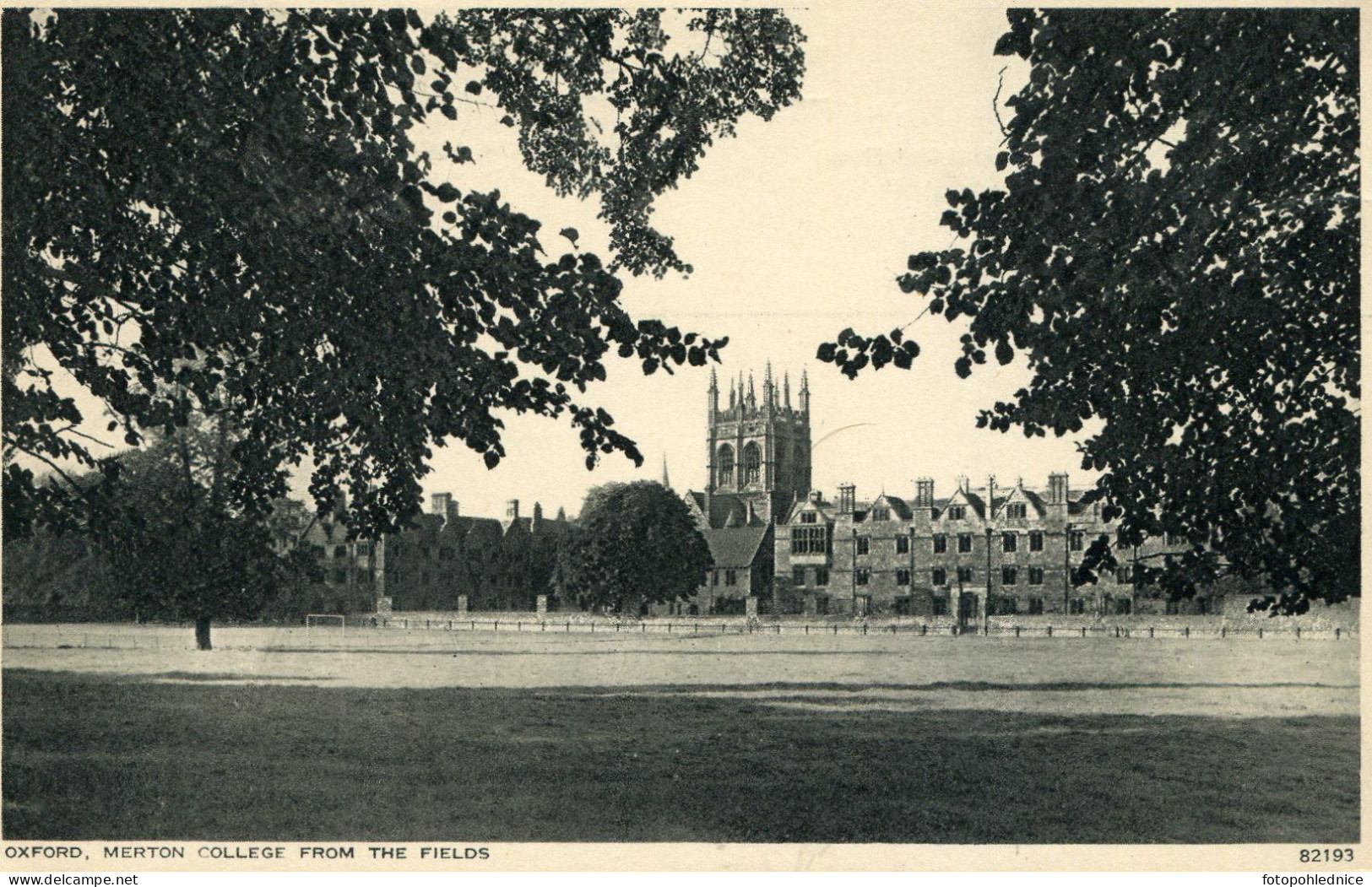 850 OXFORD, MERTON COLLEGE FROM THE FIELDS 82193 Copyright Publication By Photochrom Co. Ltd., Royal Tunbridge Wels - Oxford