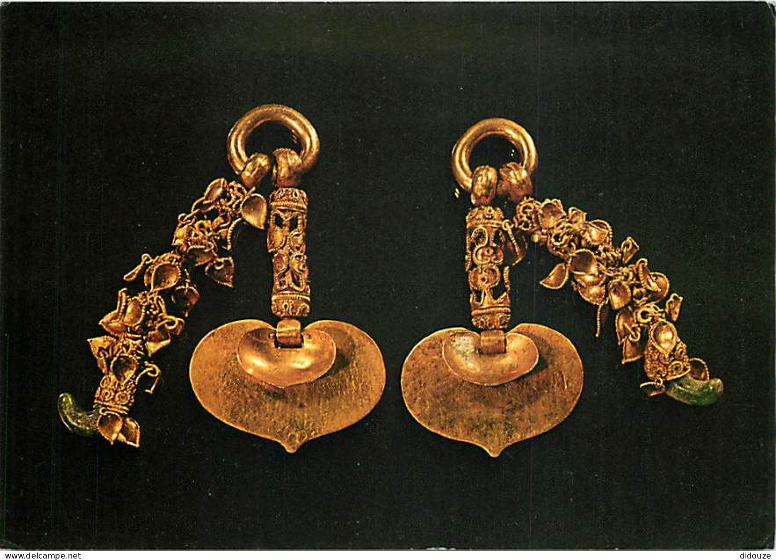 Corée Du Sud - King's Gold Earrings - From The Tomb Of King Munyong - Kyongju - Antiquité - Carte Neuve - CPM - Voir Sca - Korea (Süd)