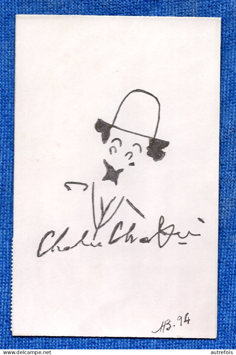 CHARLIE CHAPLIN  DESSIN ORIGINAL ENCRE REALISE SUR CARTE POSTALE FORMAT CPA  -  SIGNEE HB 94 - Zeichnungen