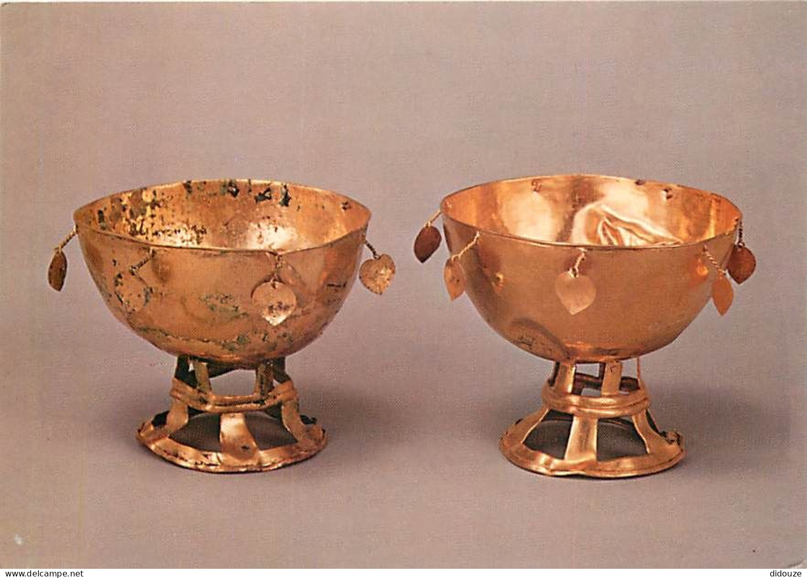 Corée Du Sud - Gold Mounted Cups - From Hwangnamdai Chong Tomb - Kyongju - Antiquité - Carte Neuve - CPM - Voir Scans Re - Korea (Zuid)