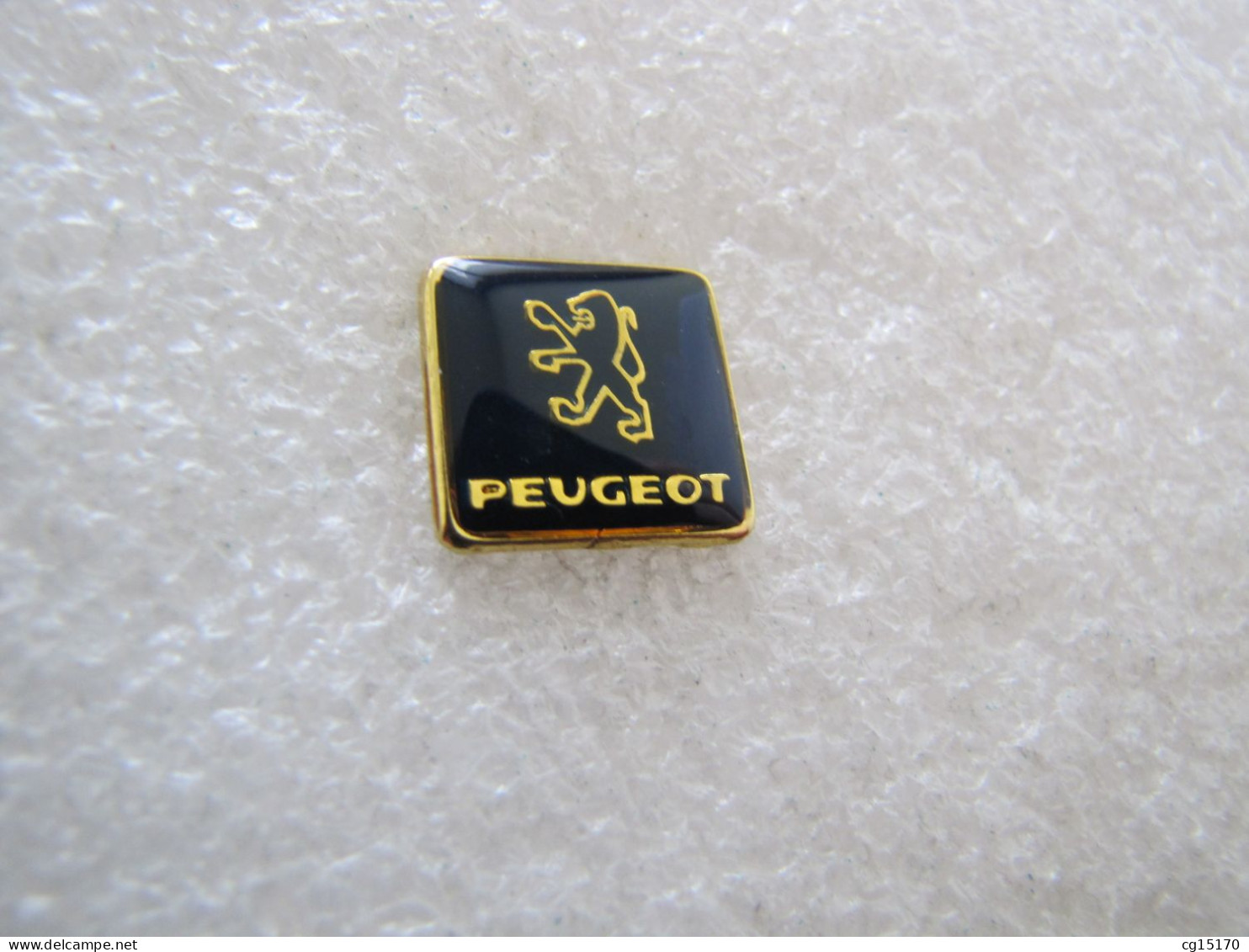 PIN'S   LOGO  PEUGEOT - Peugeot