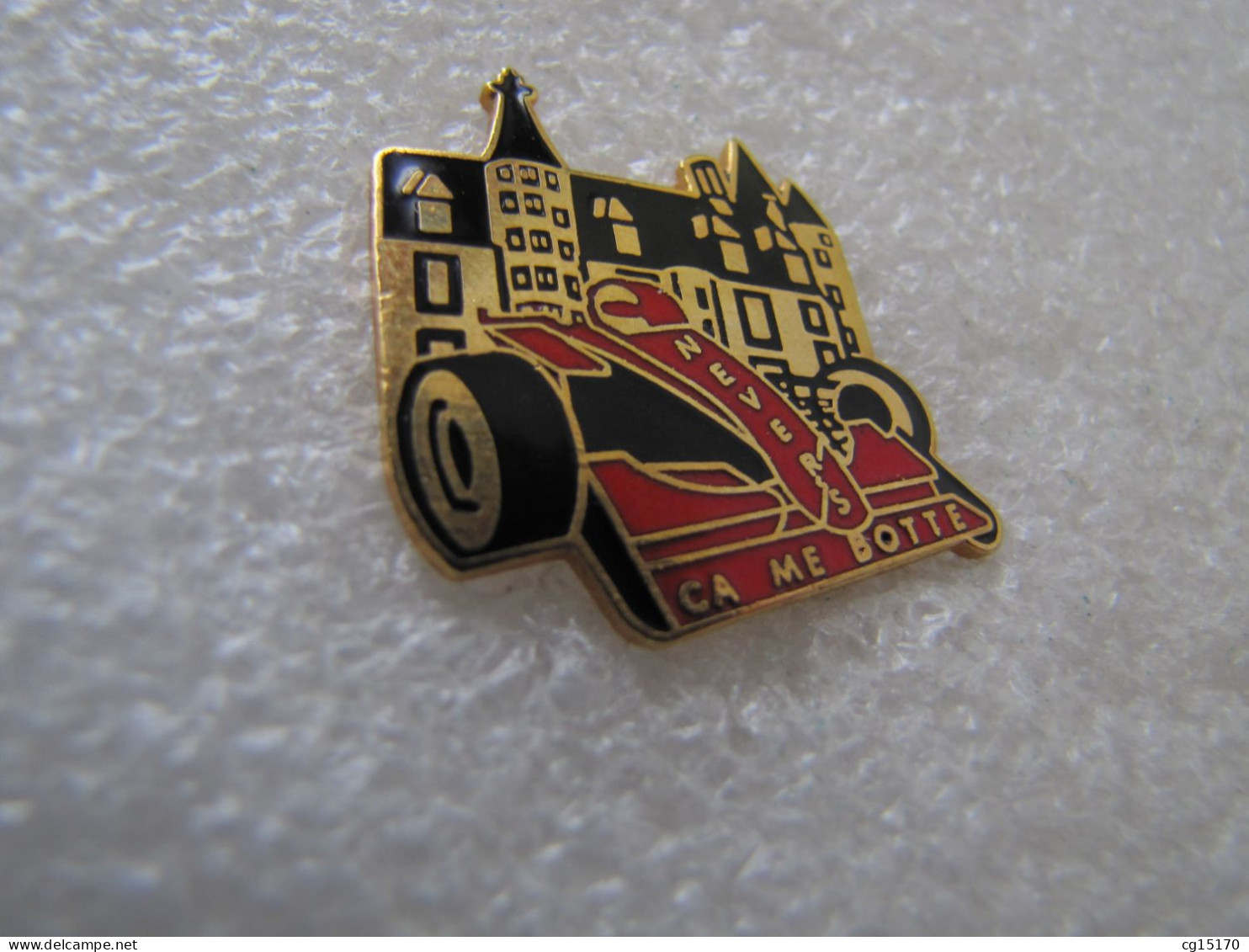 PIN'S    FORMULE 1   NEVERS  Email Grand Feu - F1