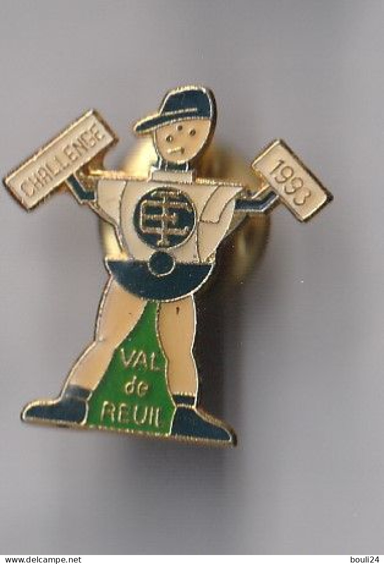 PIN'S THEME  SPORT BASEBALL VAL DE REUIL DANS L'EURE - Baseball