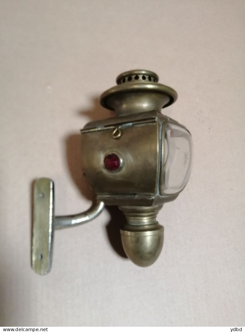 UNE ANCIENNE LAMPE A BOUGIE DE FIACRE - CALECHE - Lantaarns & Kroonluchters