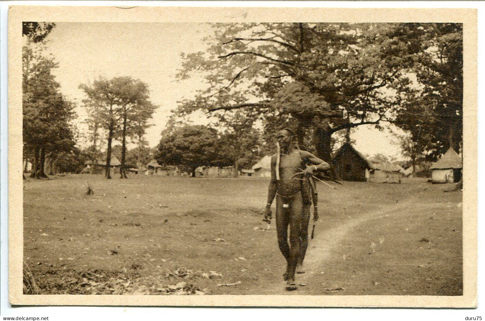 AFRIQUE BÉNIN * Ecrite En 1955 * NATITINGOU ( Peuple ) Somba En Grande Tenue * Edition Suzanne Toubon - Benin