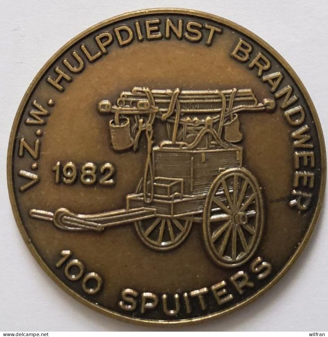 4564 Vz V.Z.W. Hulpdienst Brandweer 1982 100 Spuiters - Kz Stabroek Hoevenen Putte - Tokens Of Communes