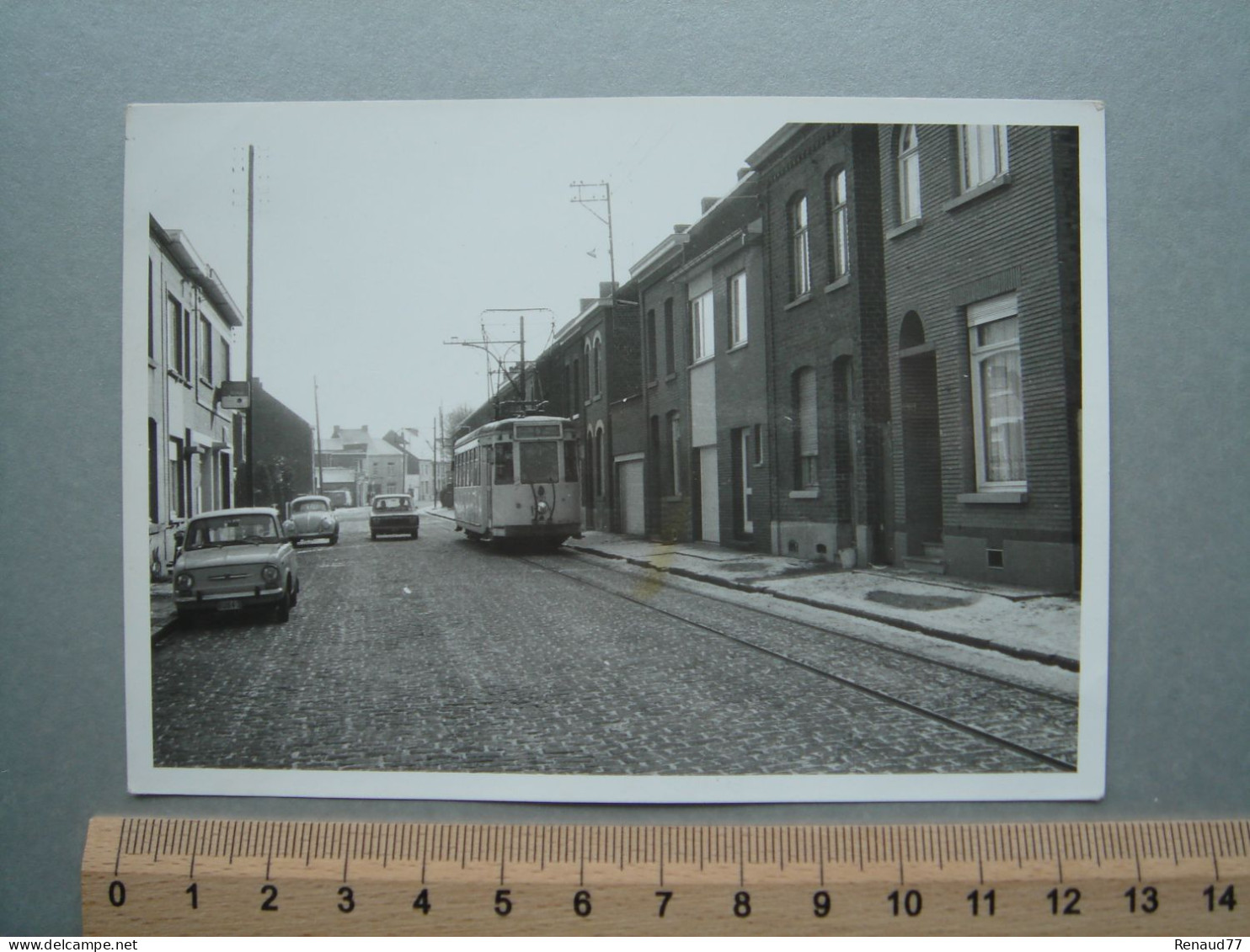 Photo - Ligne 9, Mons, Quaregnon, Boussu, Dour, Rue à Identifiée - Tram - Tramway - Boussu