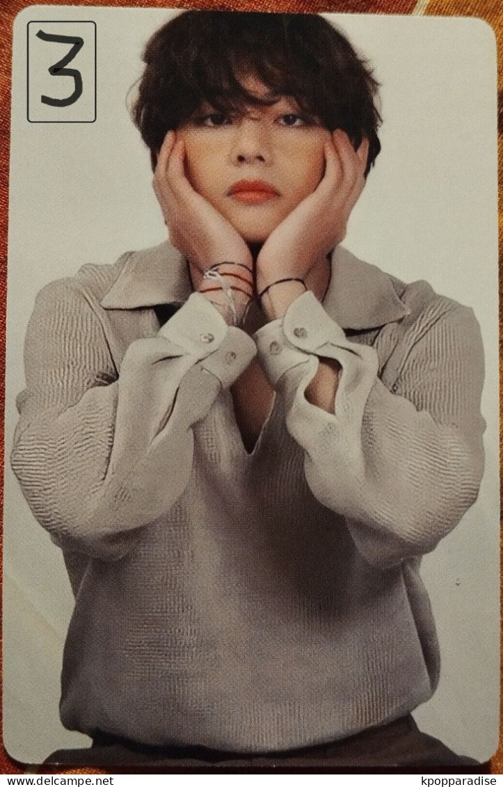 Photocard K POP Au Choix  BTS 2022 January Issue  V Taehyung - Objetos Derivados