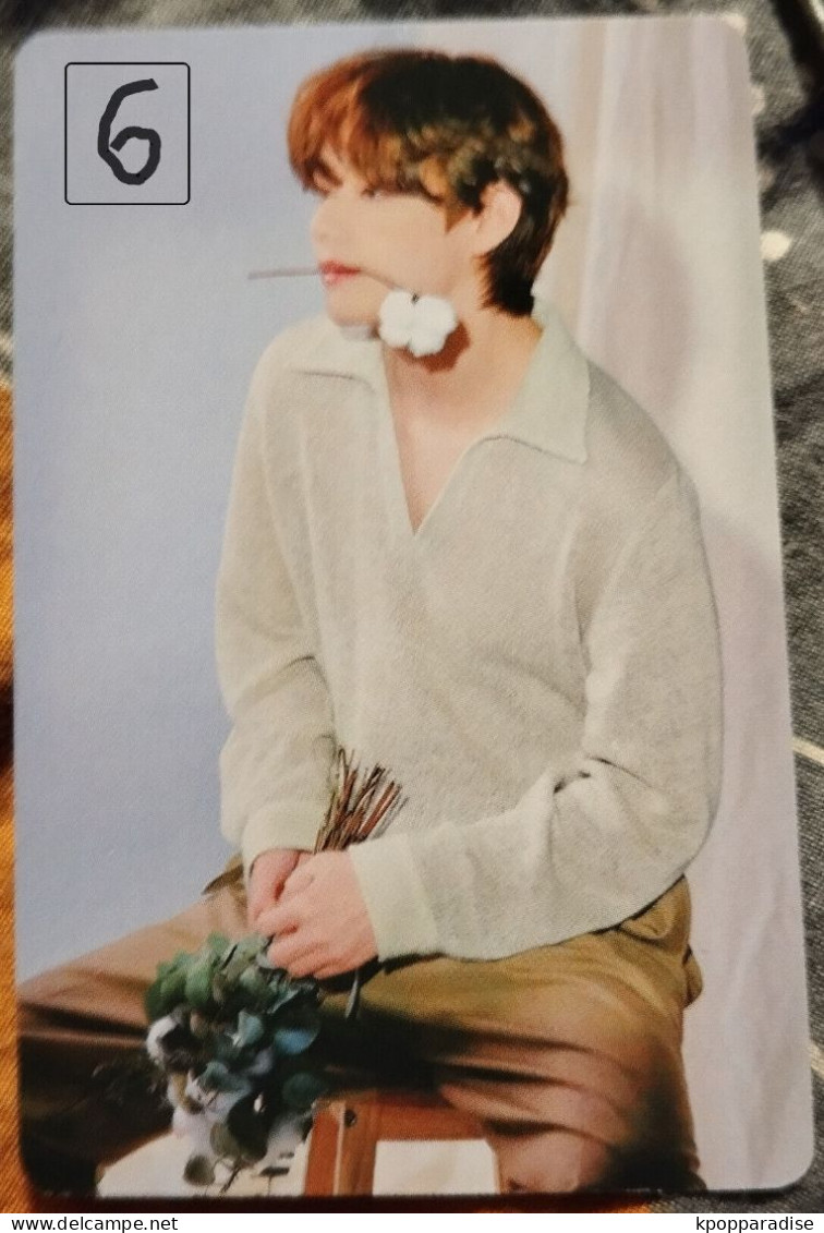 Photocard K POP au choix  BTS 2022 January issue  V Taehyung