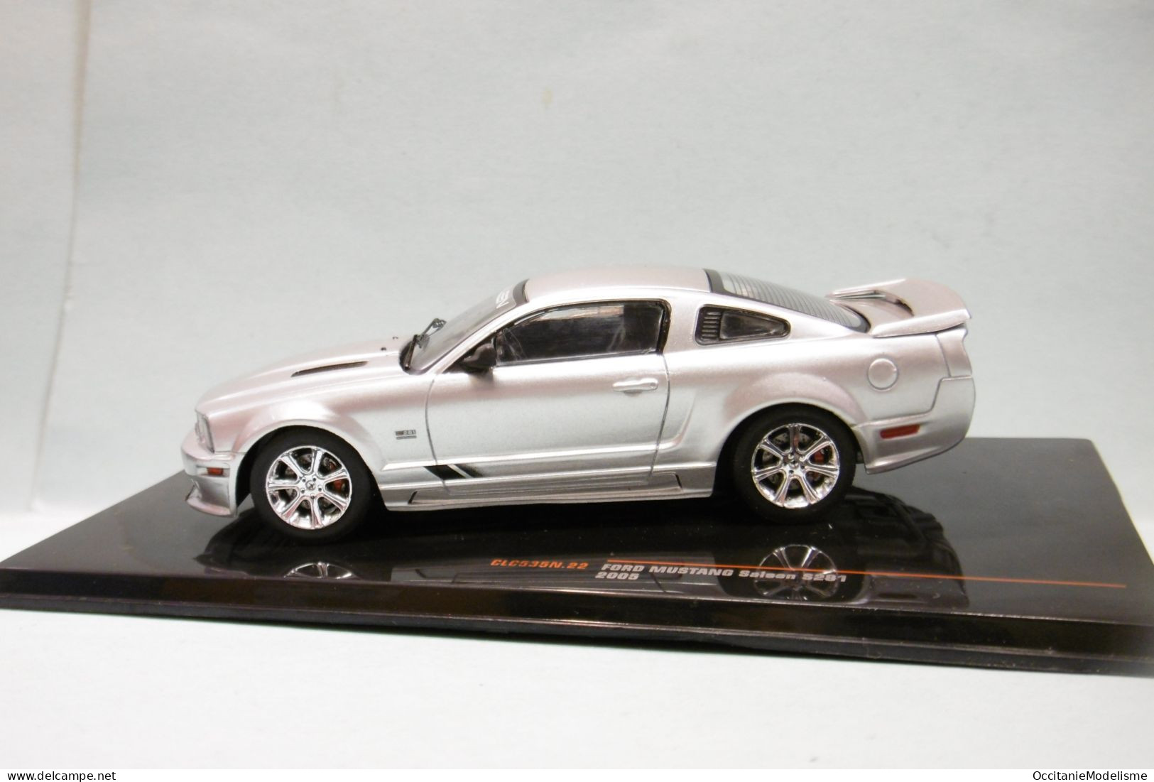 Ixo - FORD MUSTANG SALEEN S281 2005 Gris Métallisé Réf. CLC535N NBO Neuf 1/43 - Ixo