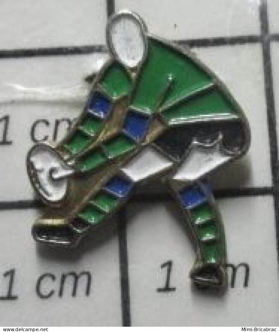 615D Pin's Pins / Beau Et Rare / SPORTS / RUGBY RUGBYMAN MAILLOT VERT COUPE DU MONDE 91 - Rugby
