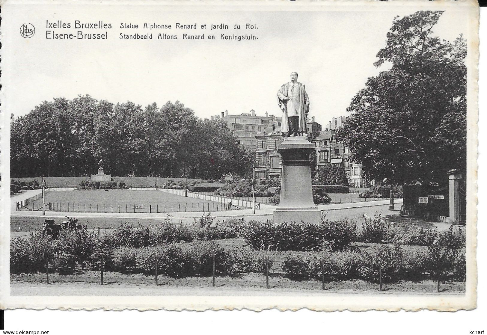 CP De IXELLES - Elsene  " Statue Alphonse Renard Et Jardin Du Roi " - Elsene - Ixelles